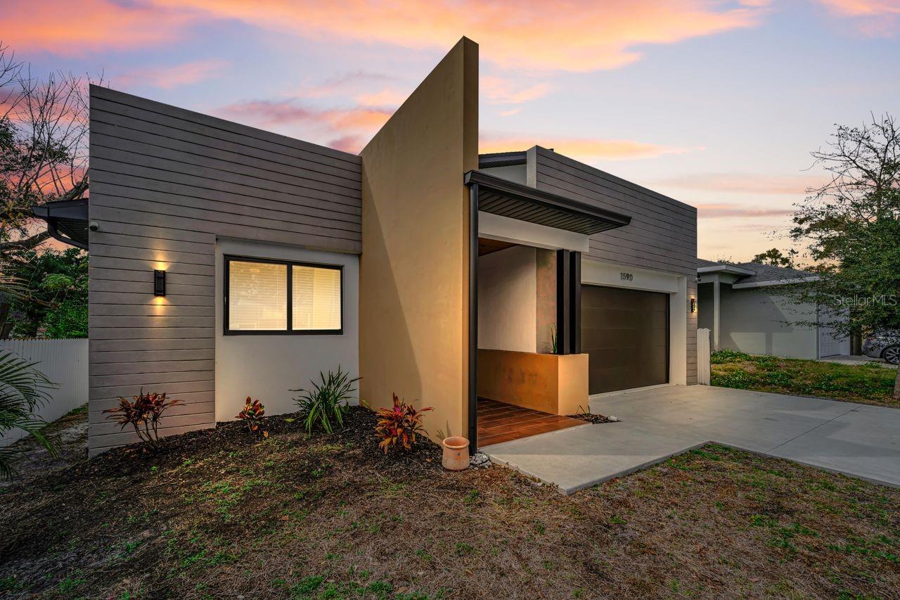 Image 7 of 50 For 1590 Washington Avenue