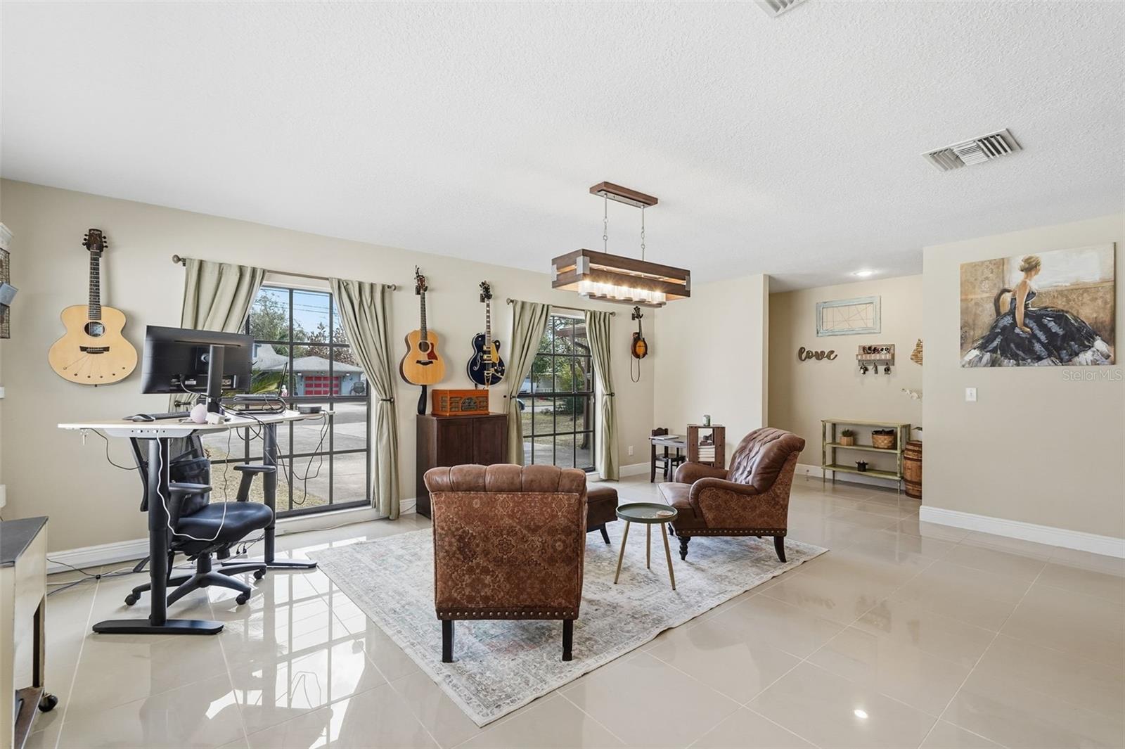 Image 10 of 39 For 7806 Albany Avenue