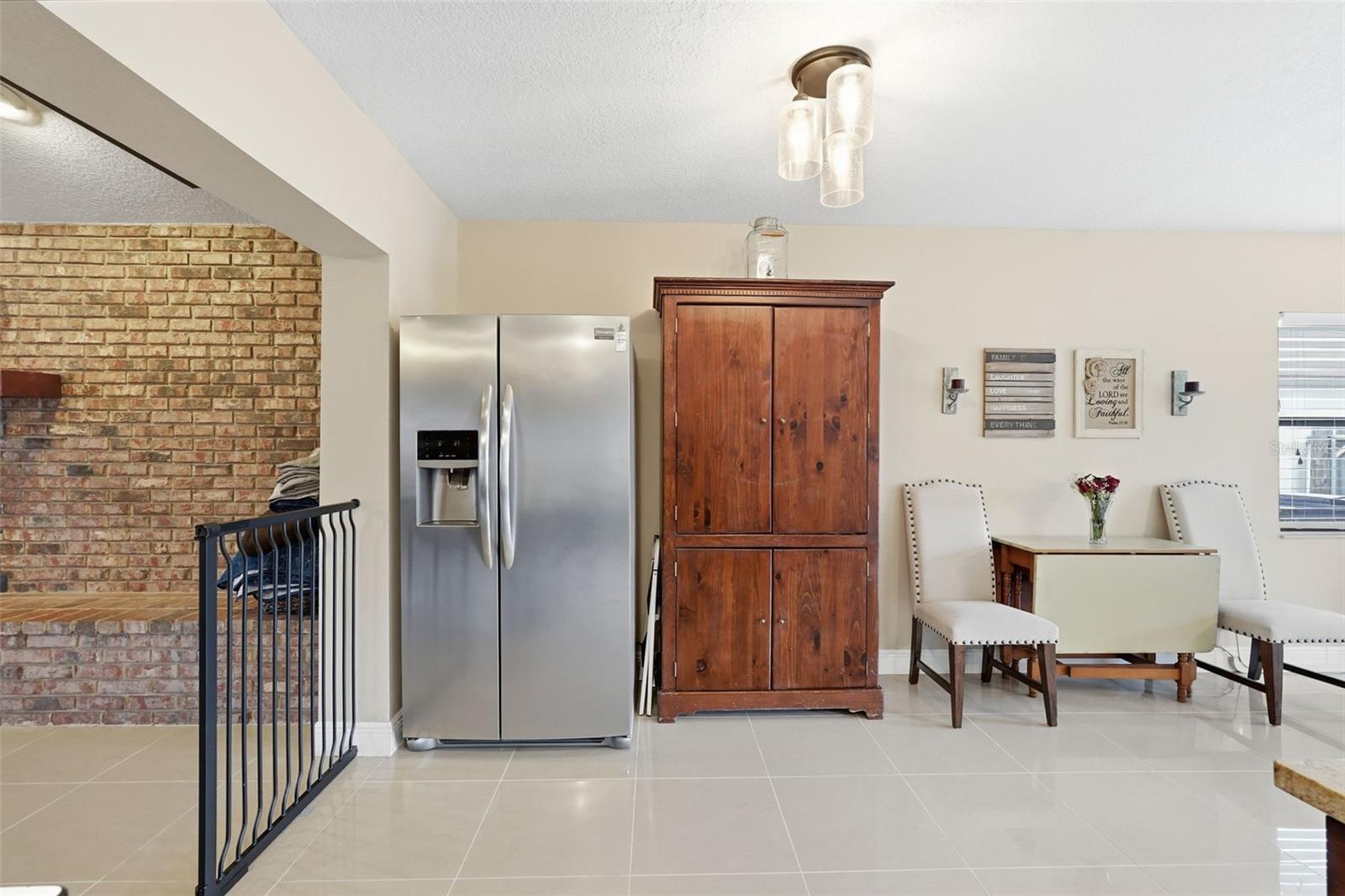 Image 17 of 39 For 7806 Albany Avenue