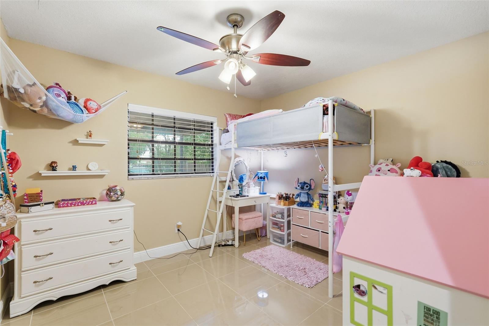 Image 24 of 39 For 7806 Albany Avenue