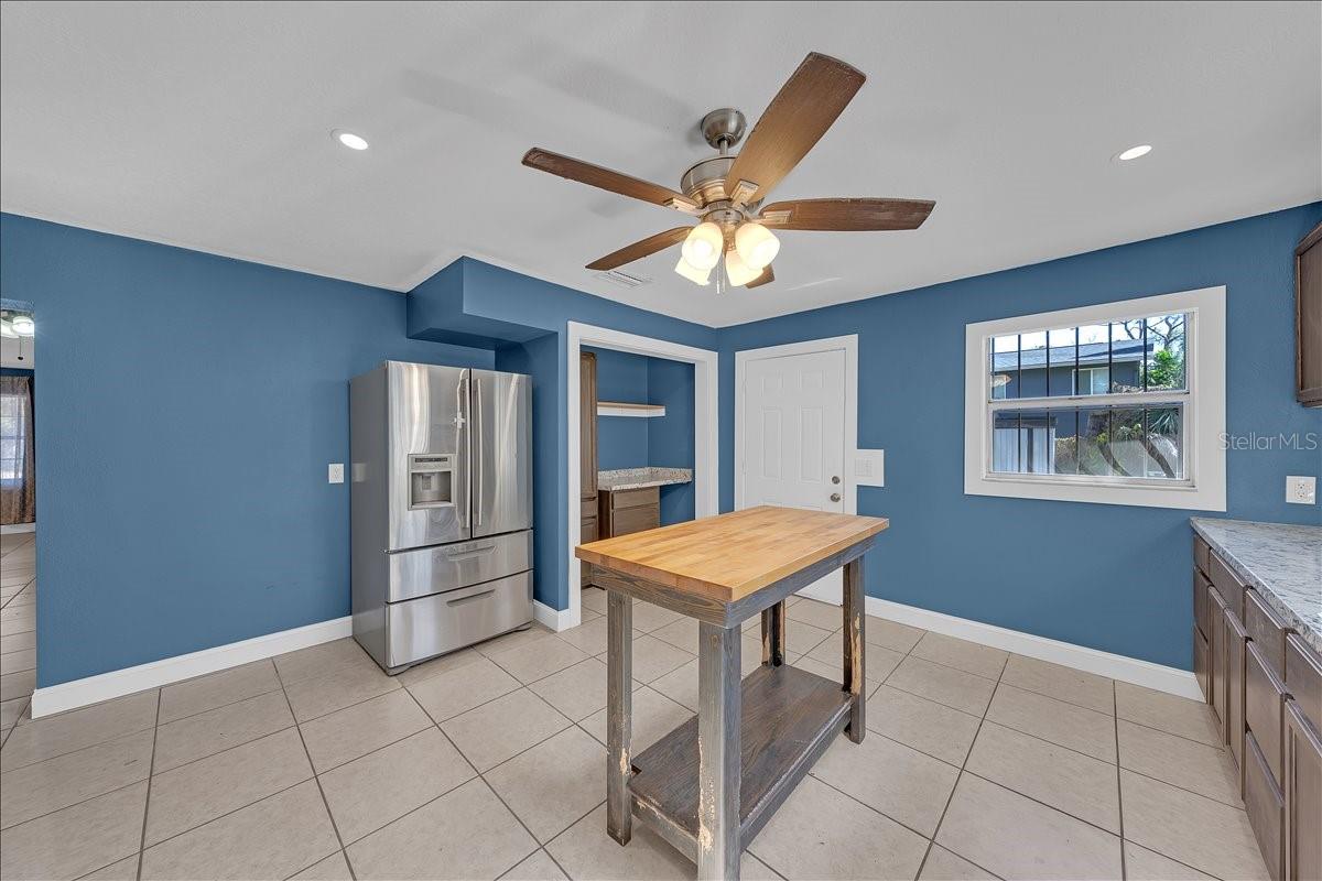 Image 9 of 24 For 205 2nd Avenue Se