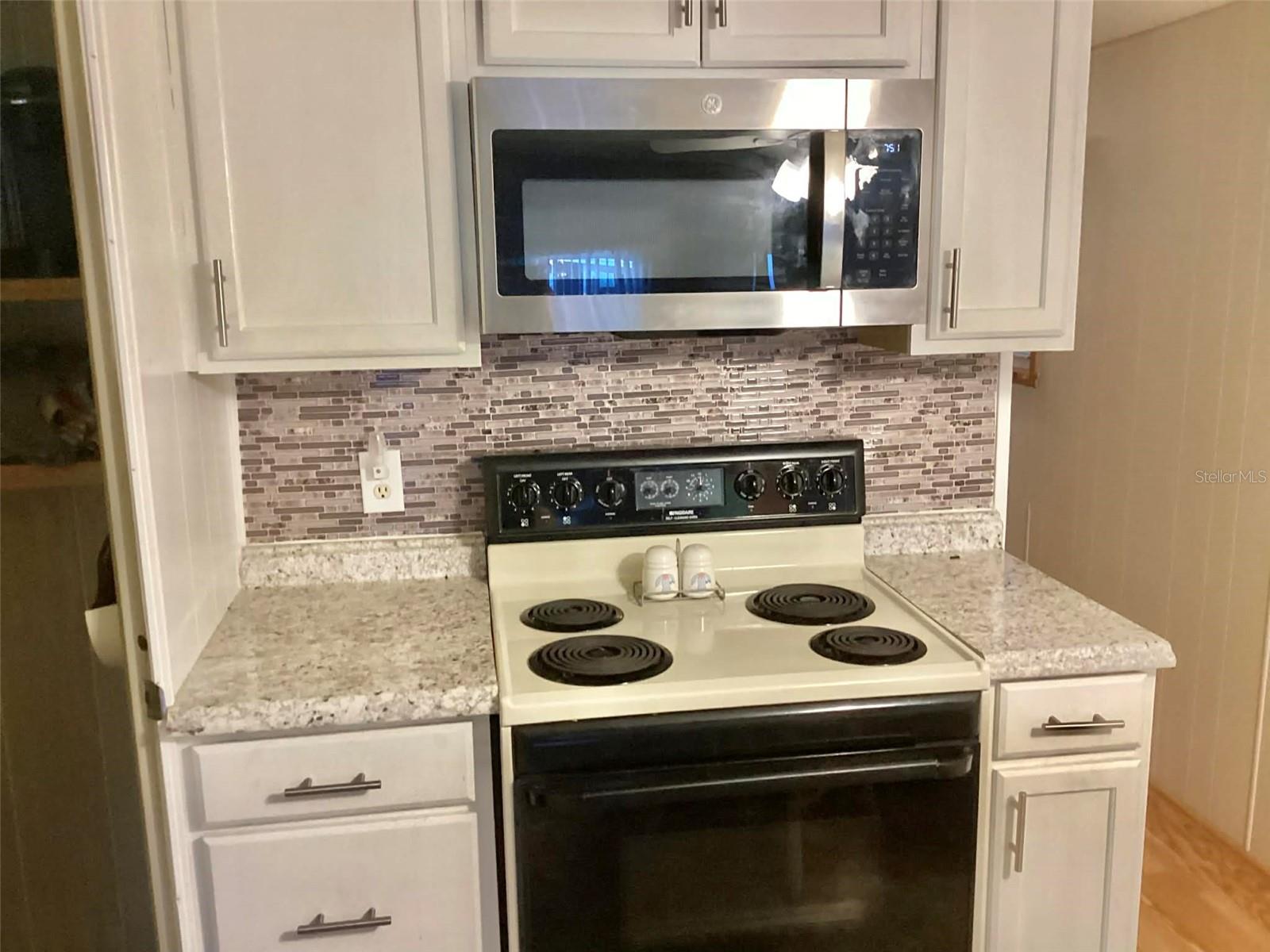 Image 4 of 10 For 38618 Remora Avenue 92