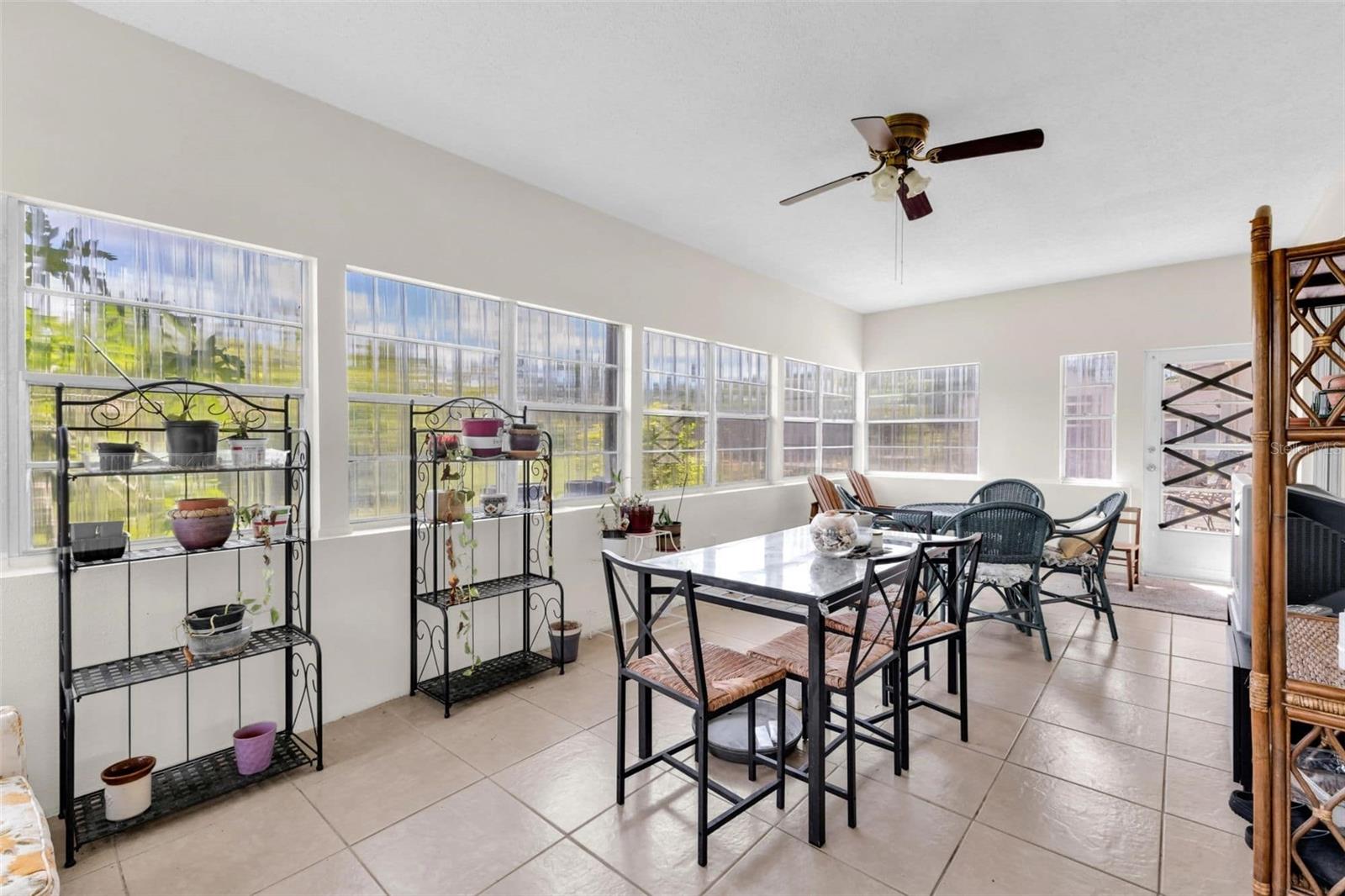 Image 21 of 24 For 1464 Maracaibo Street