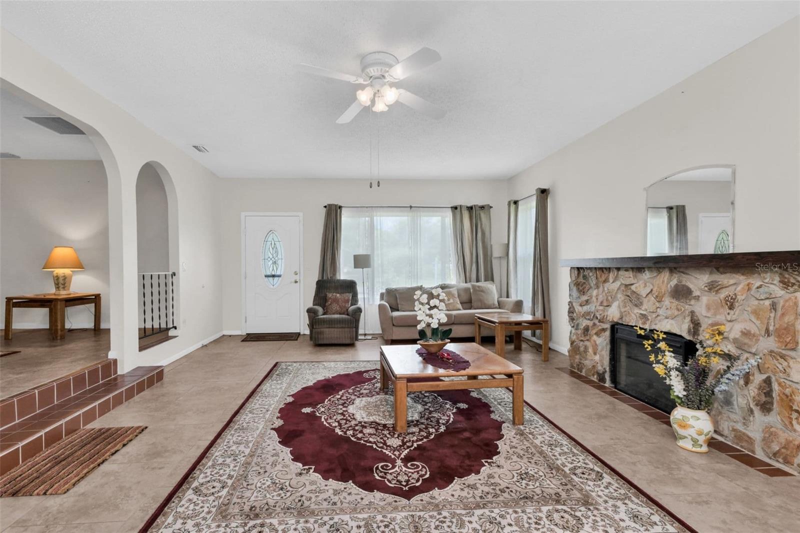 Image 5 of 24 For 1464 Maracaibo Street