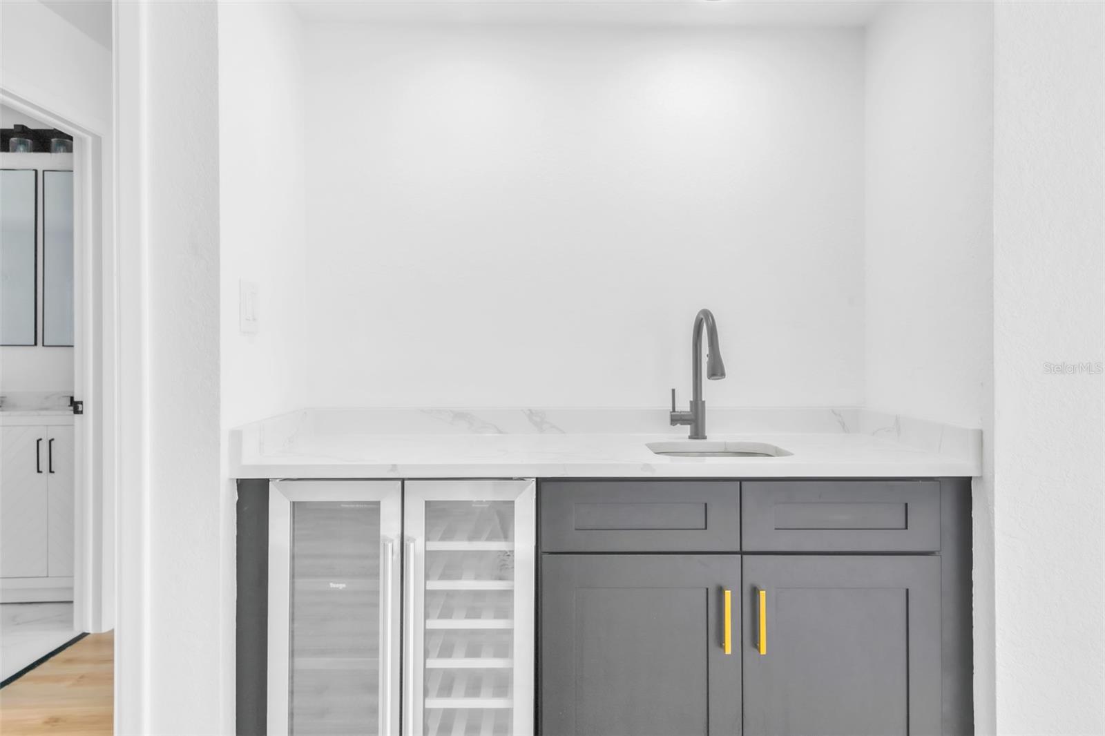 Image 15 of 40 For 1110 Woodcrest Avenue