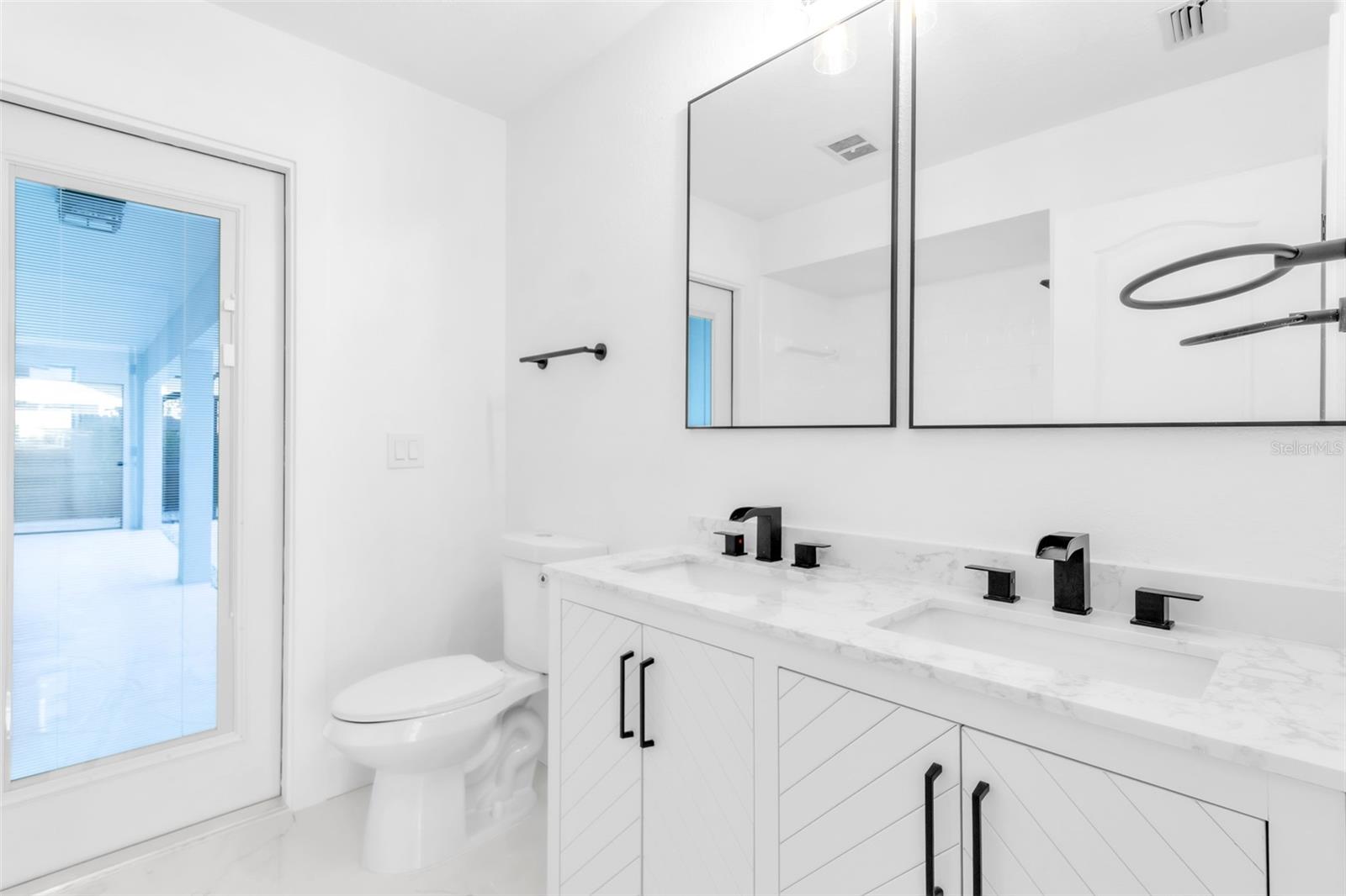 Image 19 of 40 For 1110 Woodcrest Avenue