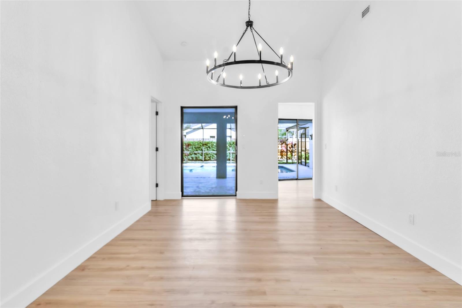 Image 23 of 40 For 1110 Woodcrest Avenue