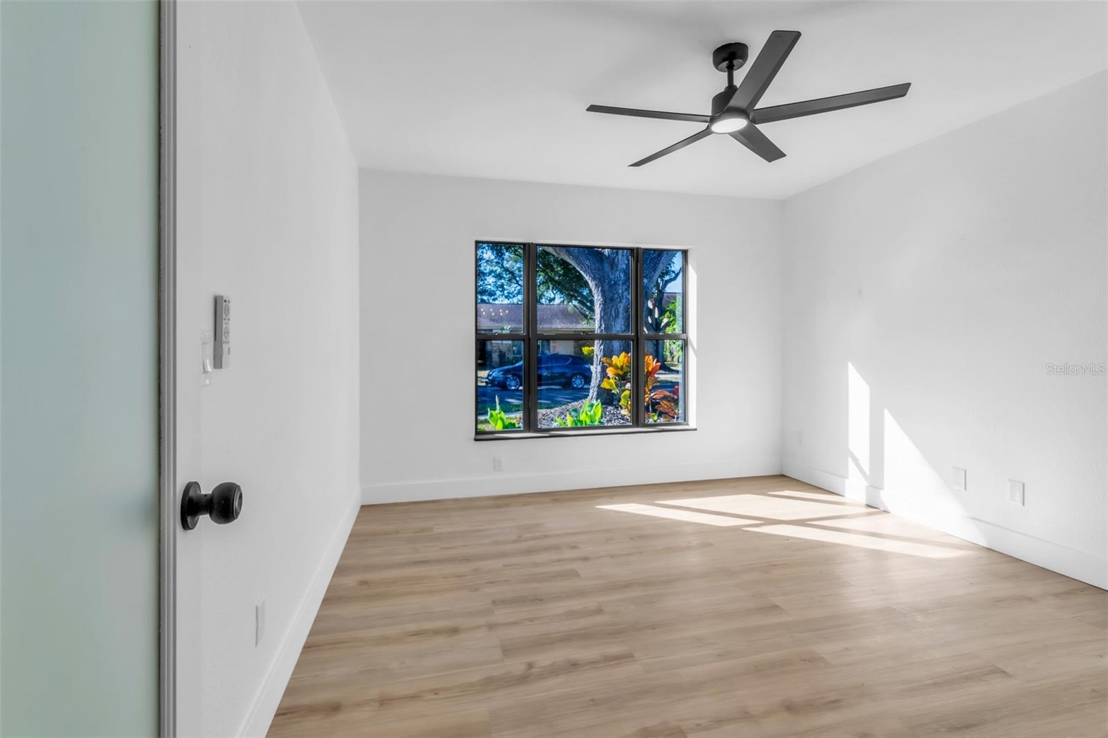 Image 26 of 40 For 1110 Woodcrest Avenue