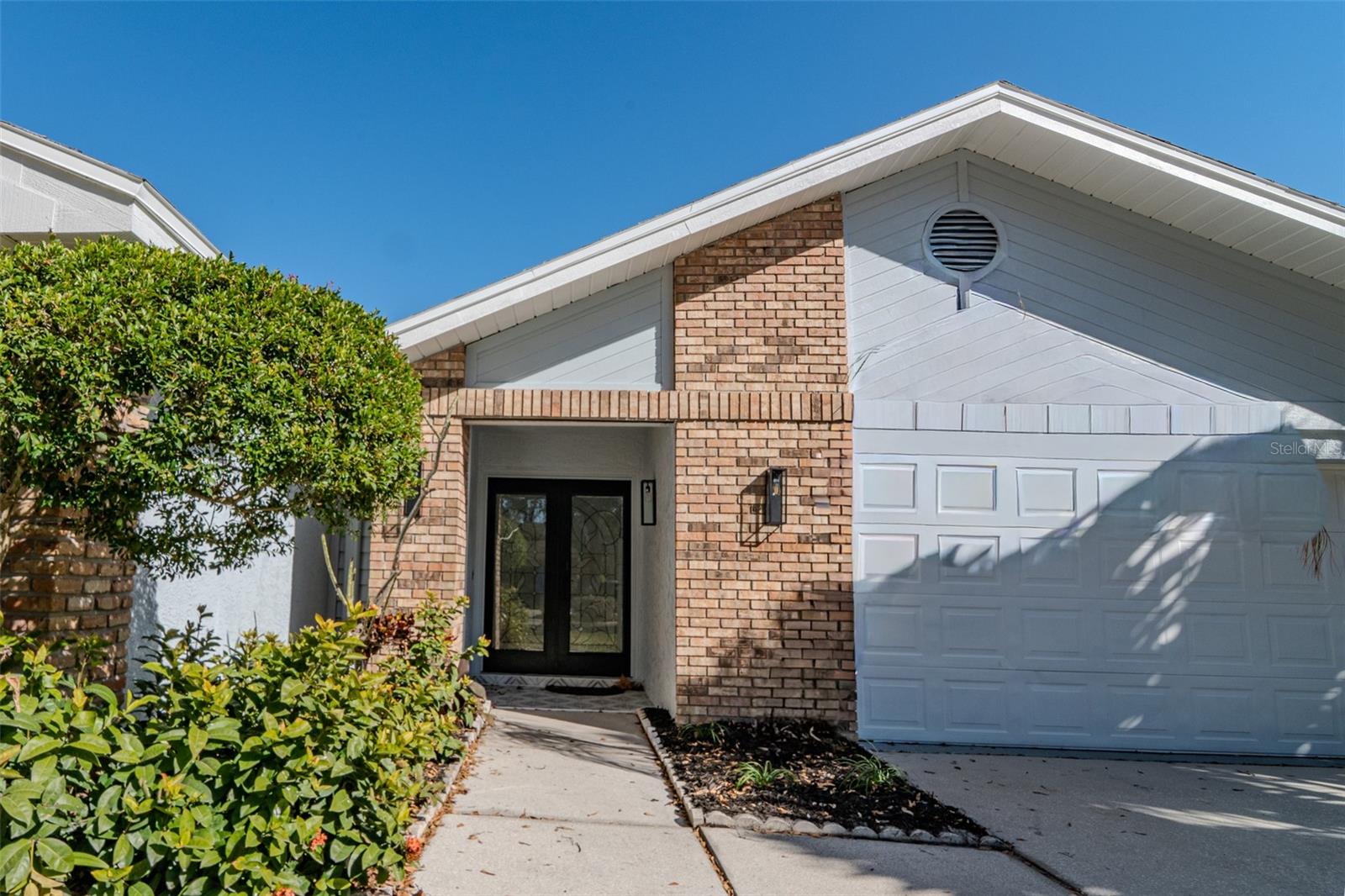 Image 4 of 40 For 1110 Woodcrest Avenue