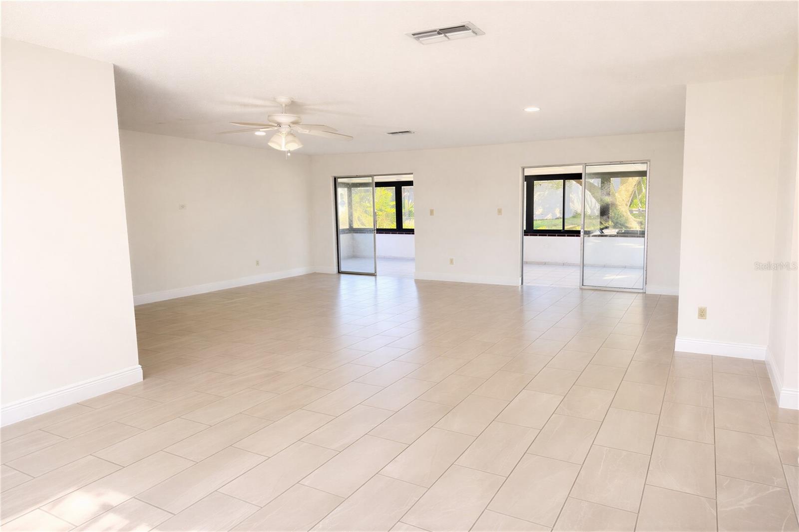 Image 7 of 16 For 10849 Wheaton Court