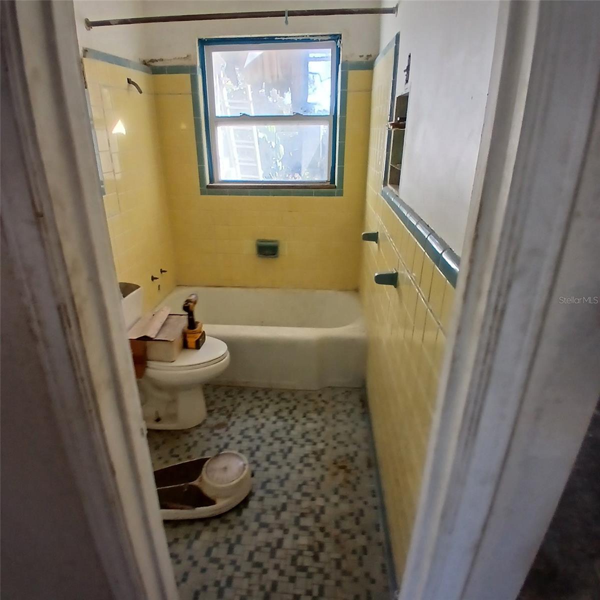 Image 7 of 16 For 4922 10th Avenue S