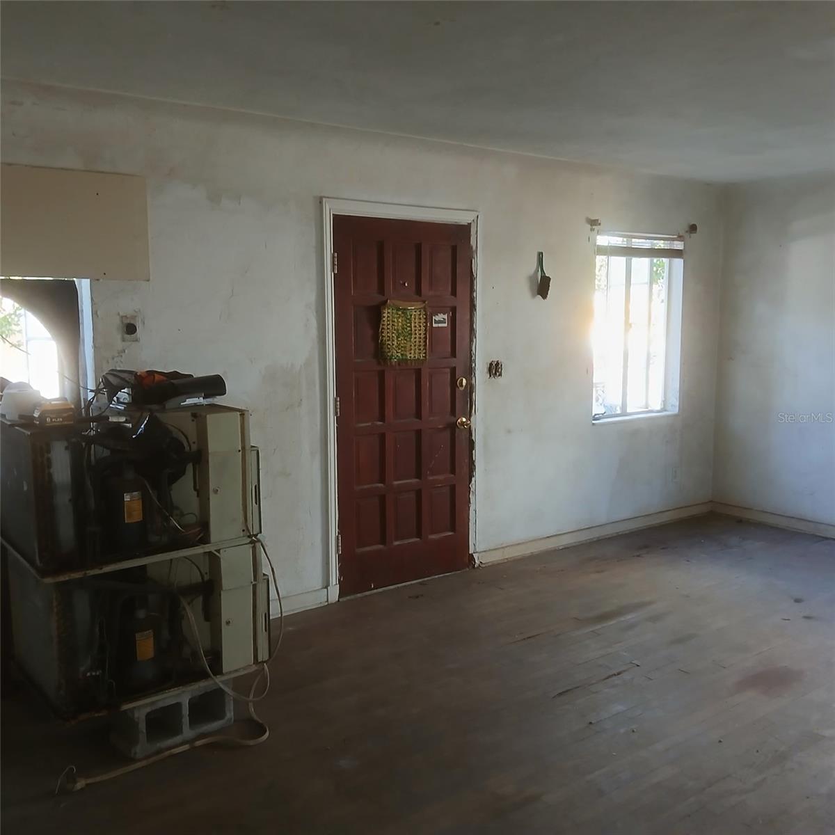 Image 8 of 16 For 4922 10th Avenue S