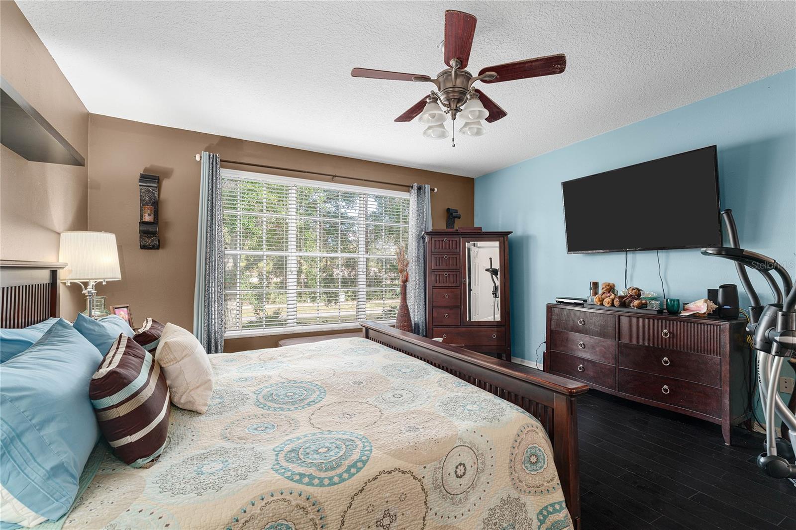 Image 24 of 50 For 2804 Countryside Boulevard 3