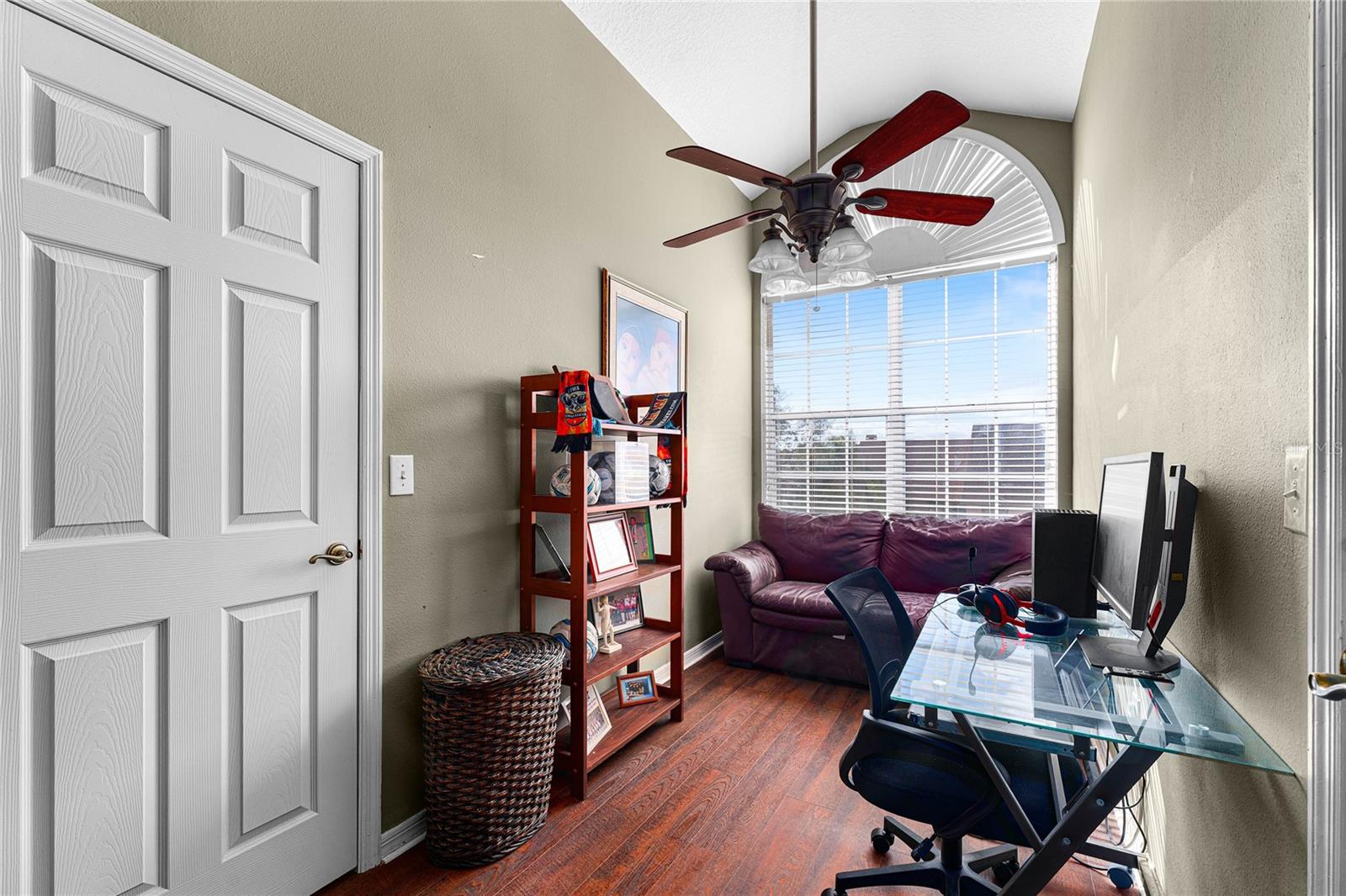 Image 39 of 50 For 2804 Countryside Boulevard 3