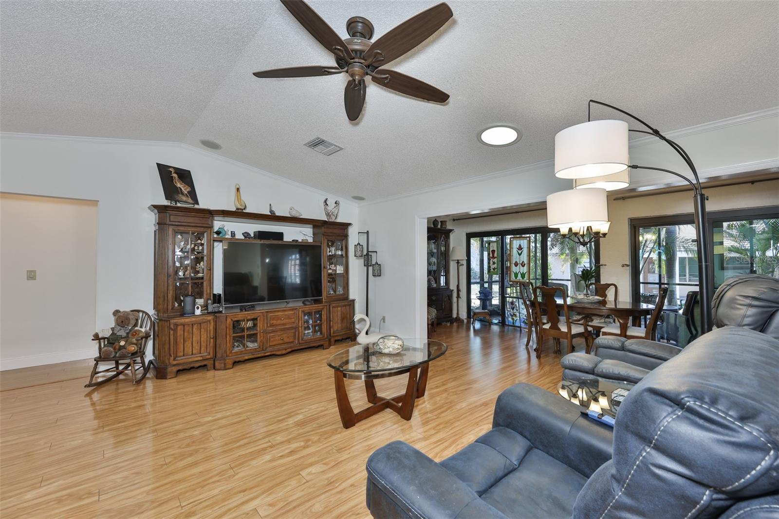 Image 18 of 59 For 705 Baltusrol Way