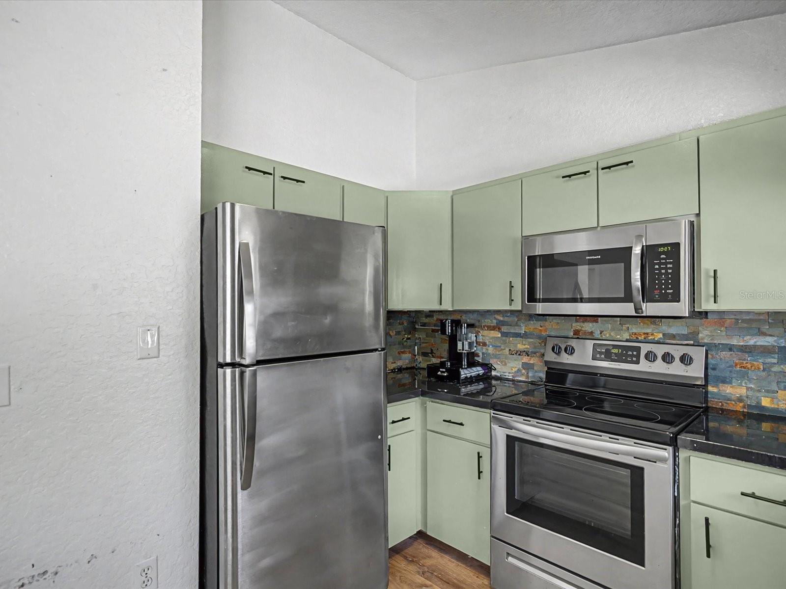 Image 13 of 42 For 18223 Ozark Drive