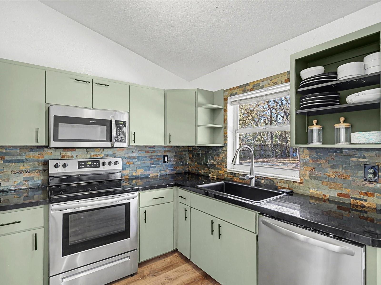 Image 14 of 42 For 18223 Ozark Drive