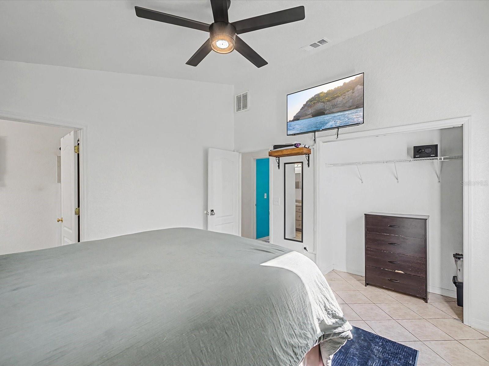 Image 24 of 42 For 18223 Ozark Drive