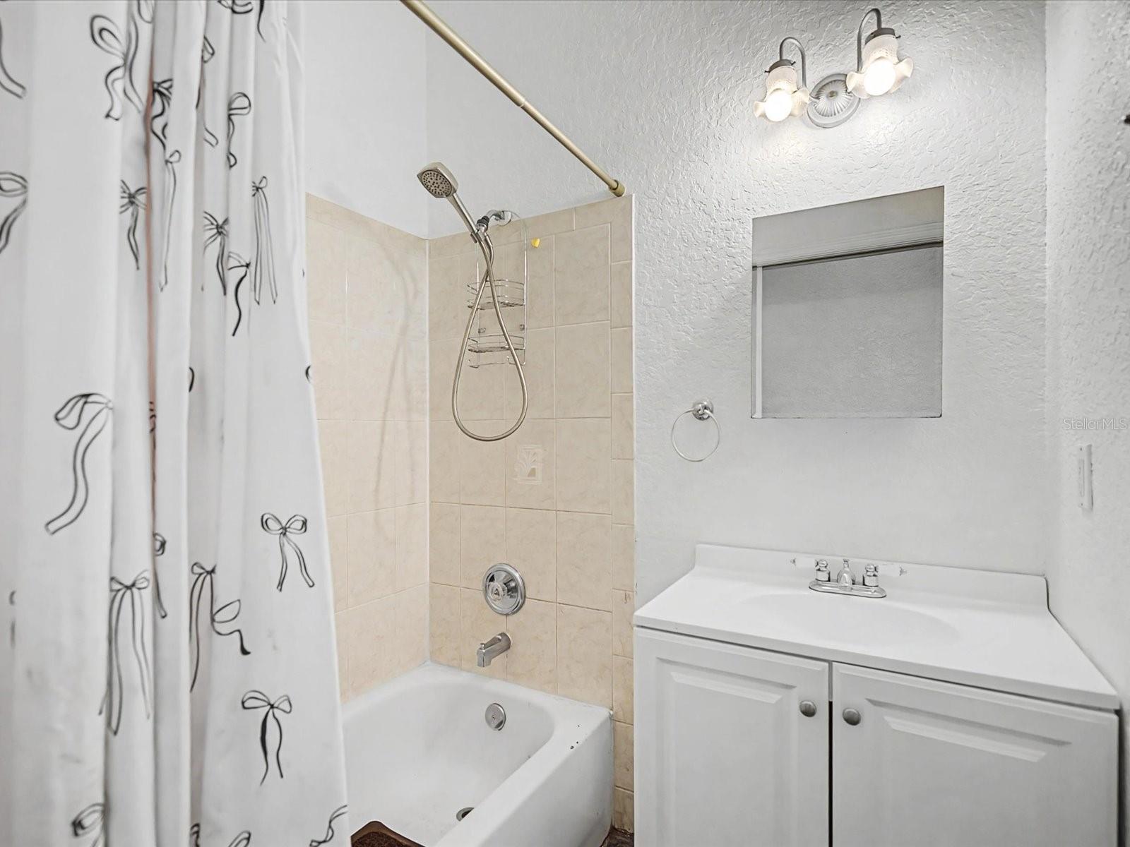 Image 26 of 42 For 18223 Ozark Drive