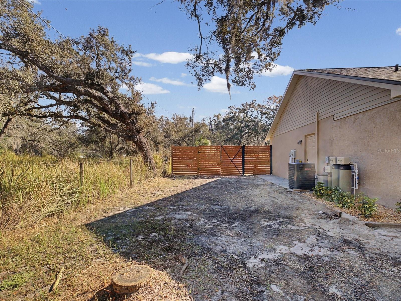 Image 28 of 42 For 18223 Ozark Drive