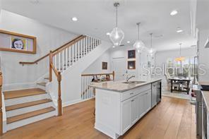 Image 14 of 48 For 145 4th Avenue N 401