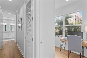 Image 22 of 48 For 145 4th Avenue N 401