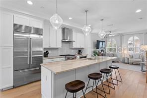 Image 5 of 48 For 145 4th Avenue N 401