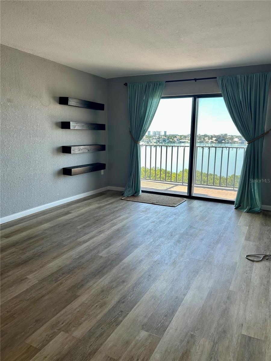 Image 2 of 24 For 7050 Sunset Drive S 716