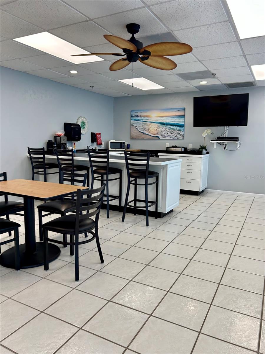 Image 22 of 24 For 7050 Sunset Drive S 716