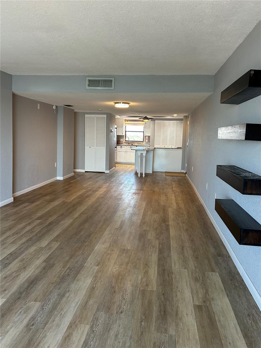 Image 4 of 24 For 7050 Sunset Drive S 716