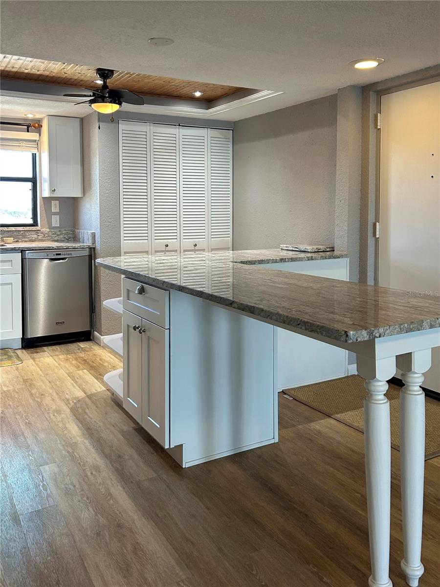 Image 9 of 24 For 7050 Sunset Drive S 716