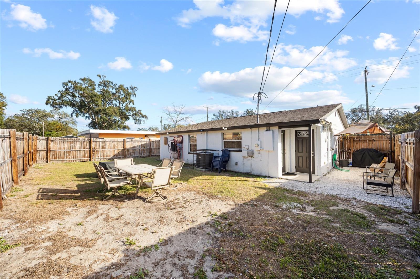 Image 21 of 27 For 10001 Annette Avenue