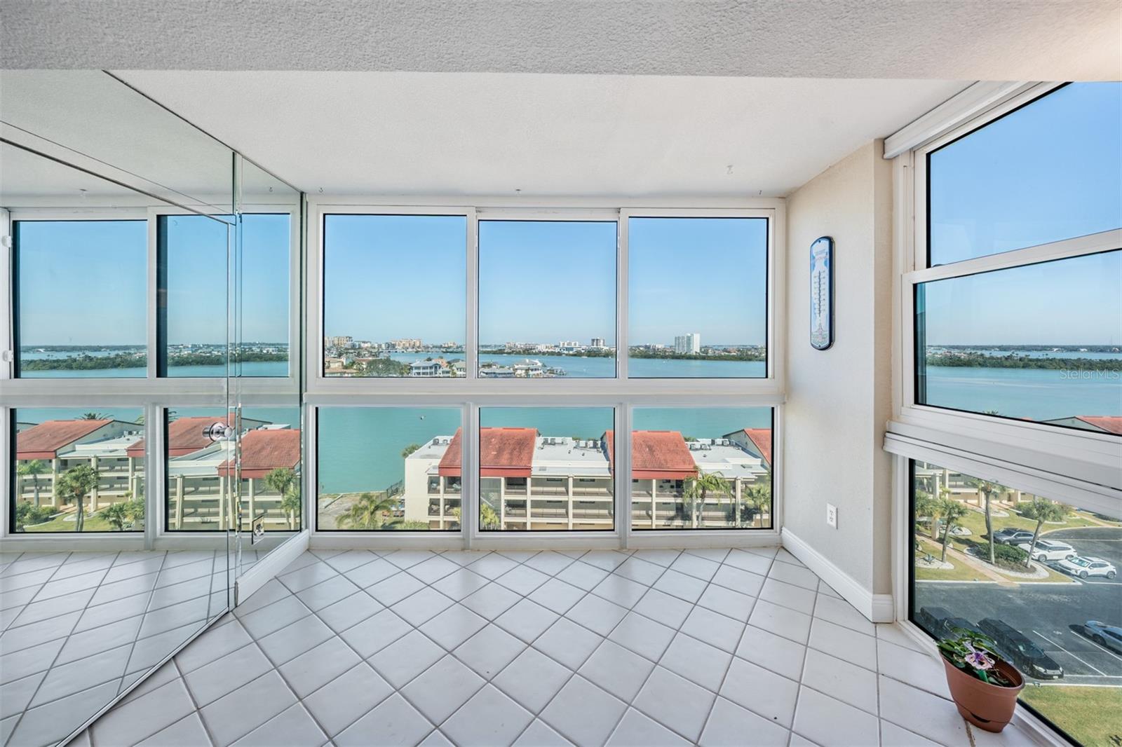 Image 18 of 53 For 855 Bayway Boulevard 903