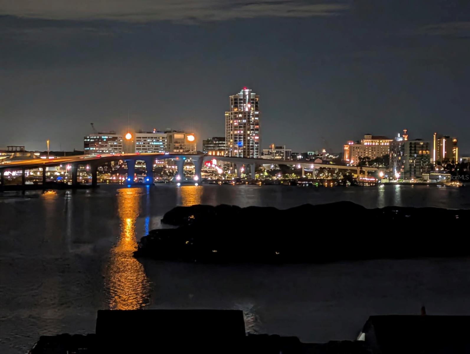 Image 24 of 53 For 855 Bayway Boulevard 903