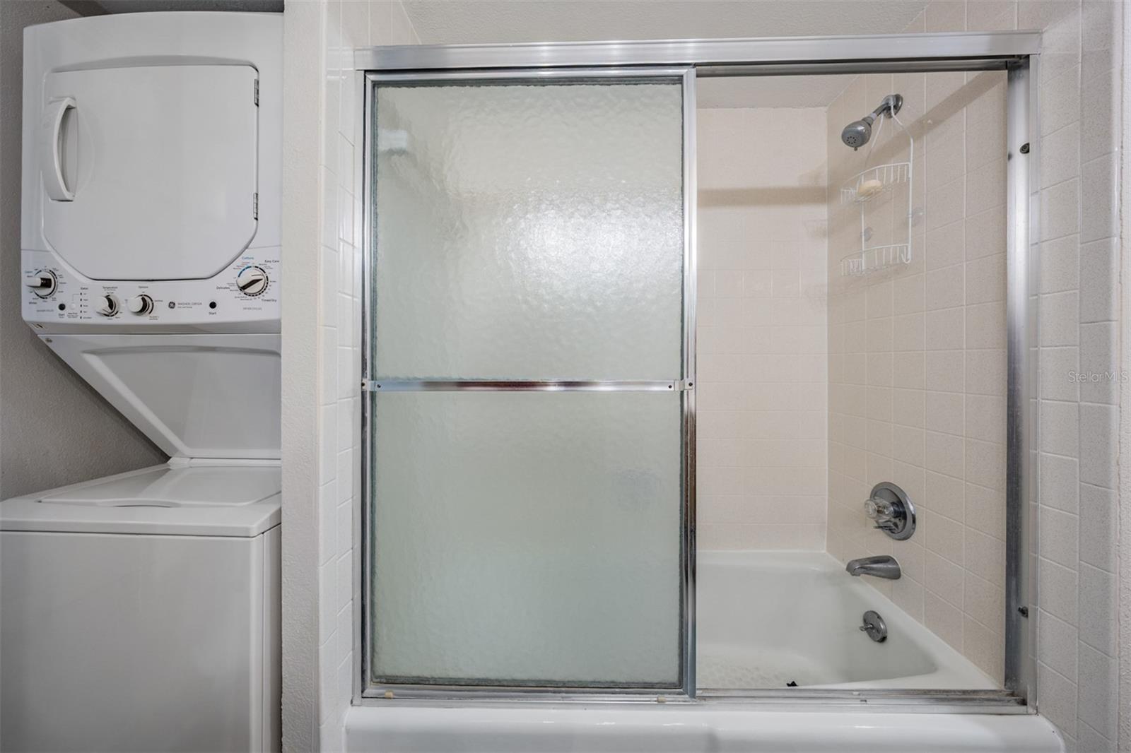 Image 33 of 53 For 855 Bayway Boulevard 903