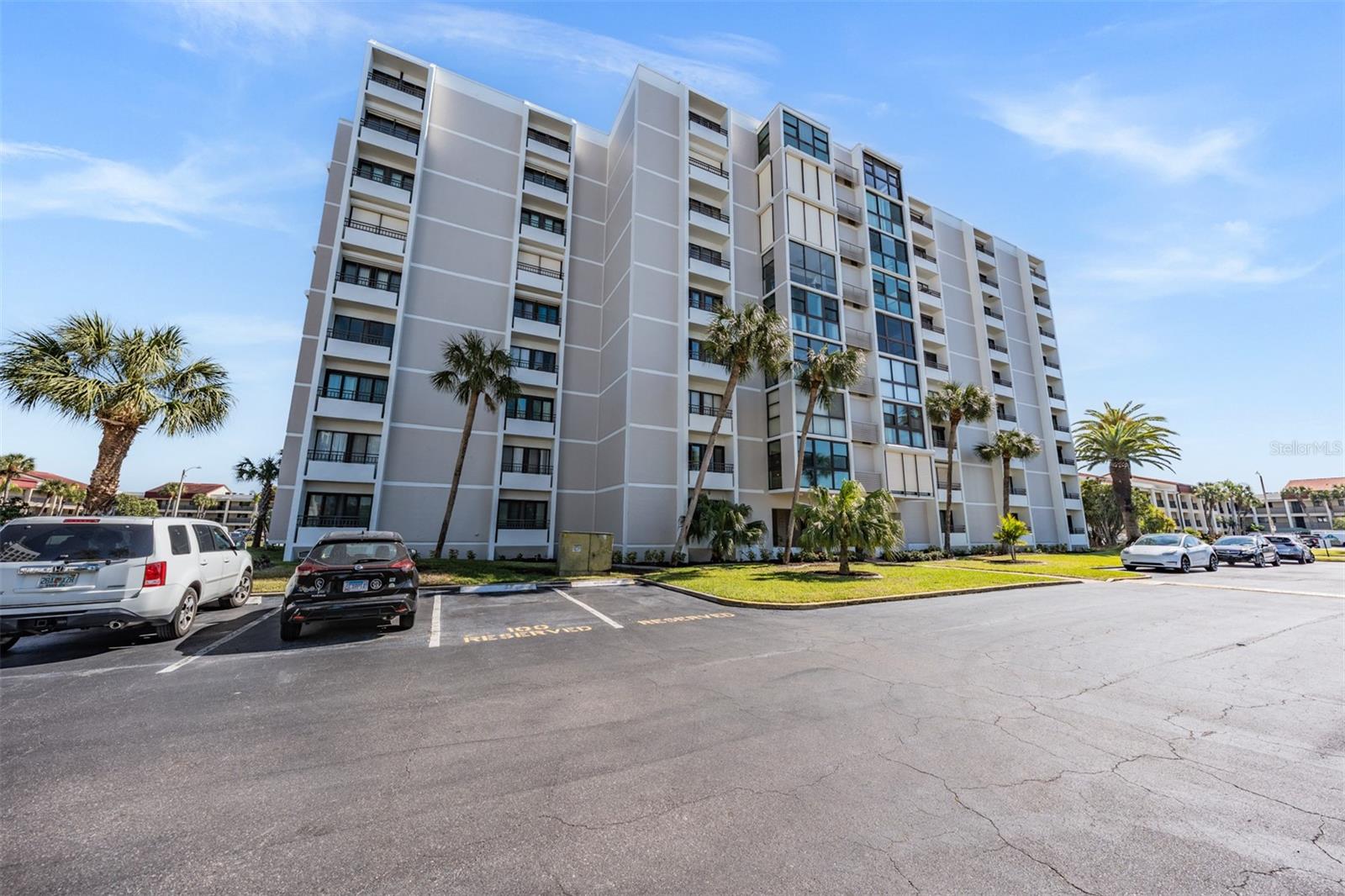 Image 35 of 53 For 855 Bayway Boulevard 903