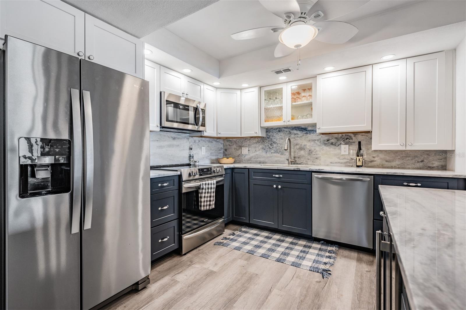 Image 9 of 53 For 855 Bayway Boulevard 903