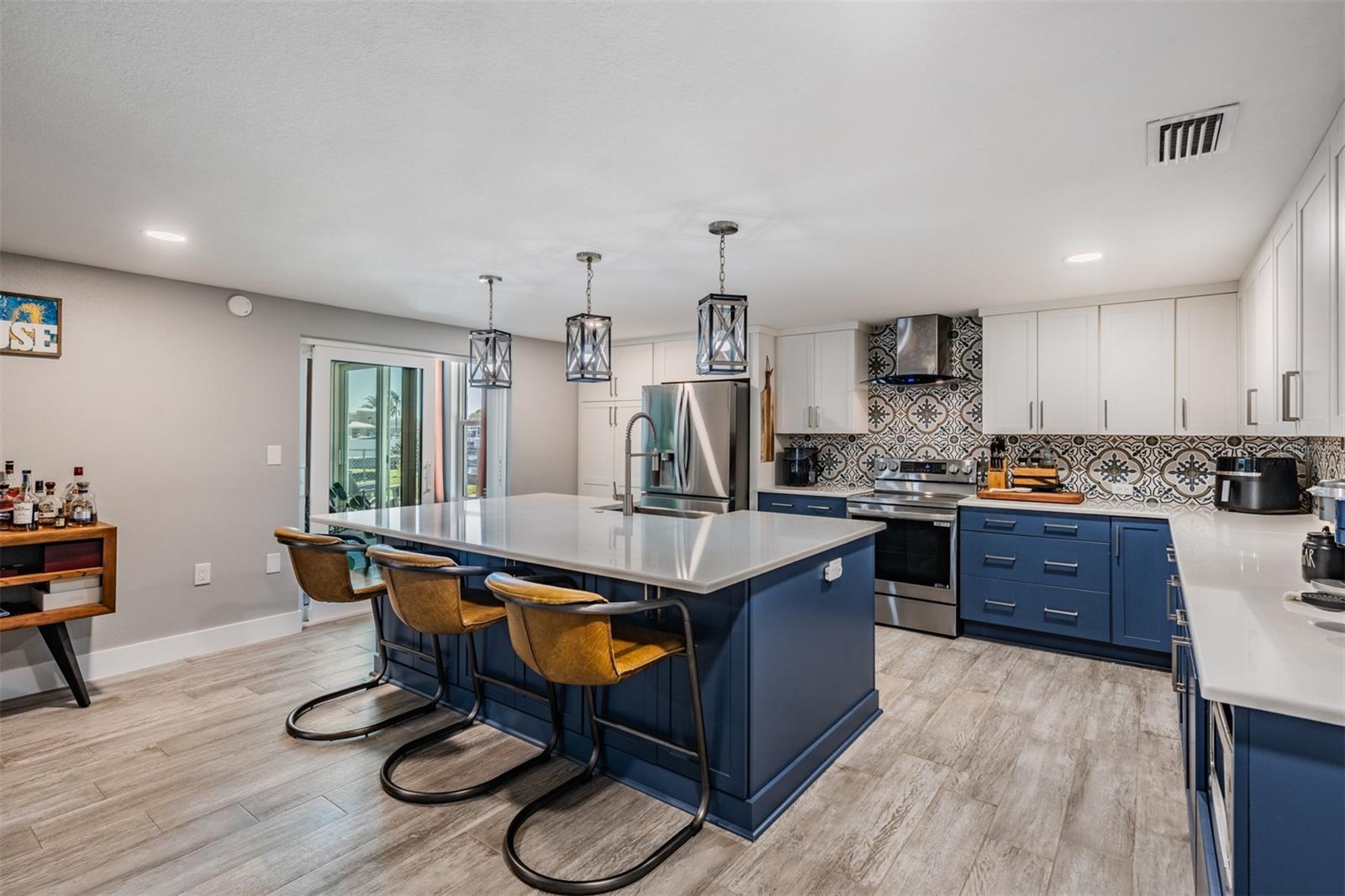 Listing photo id 20 for 5001 Marlin Drive