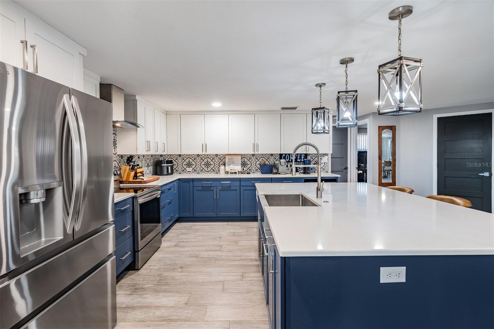 Listing photo id 23 for 5001 Marlin Drive