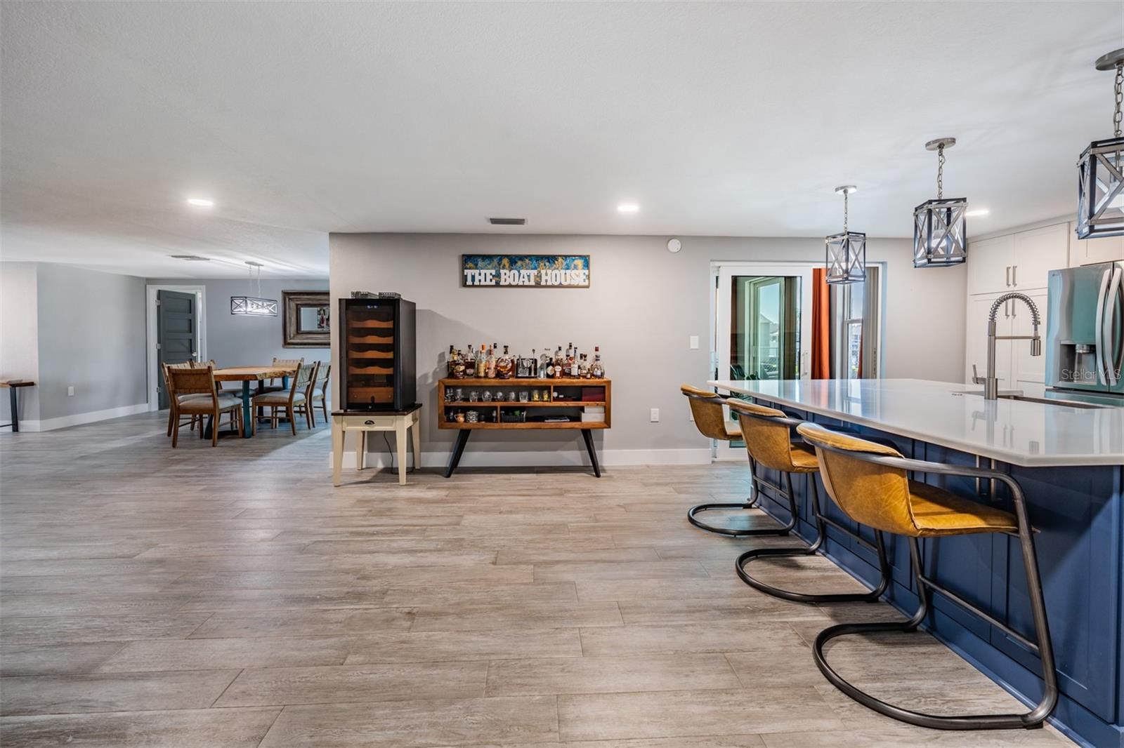 Listing photo id 25 for 5001 Marlin Drive