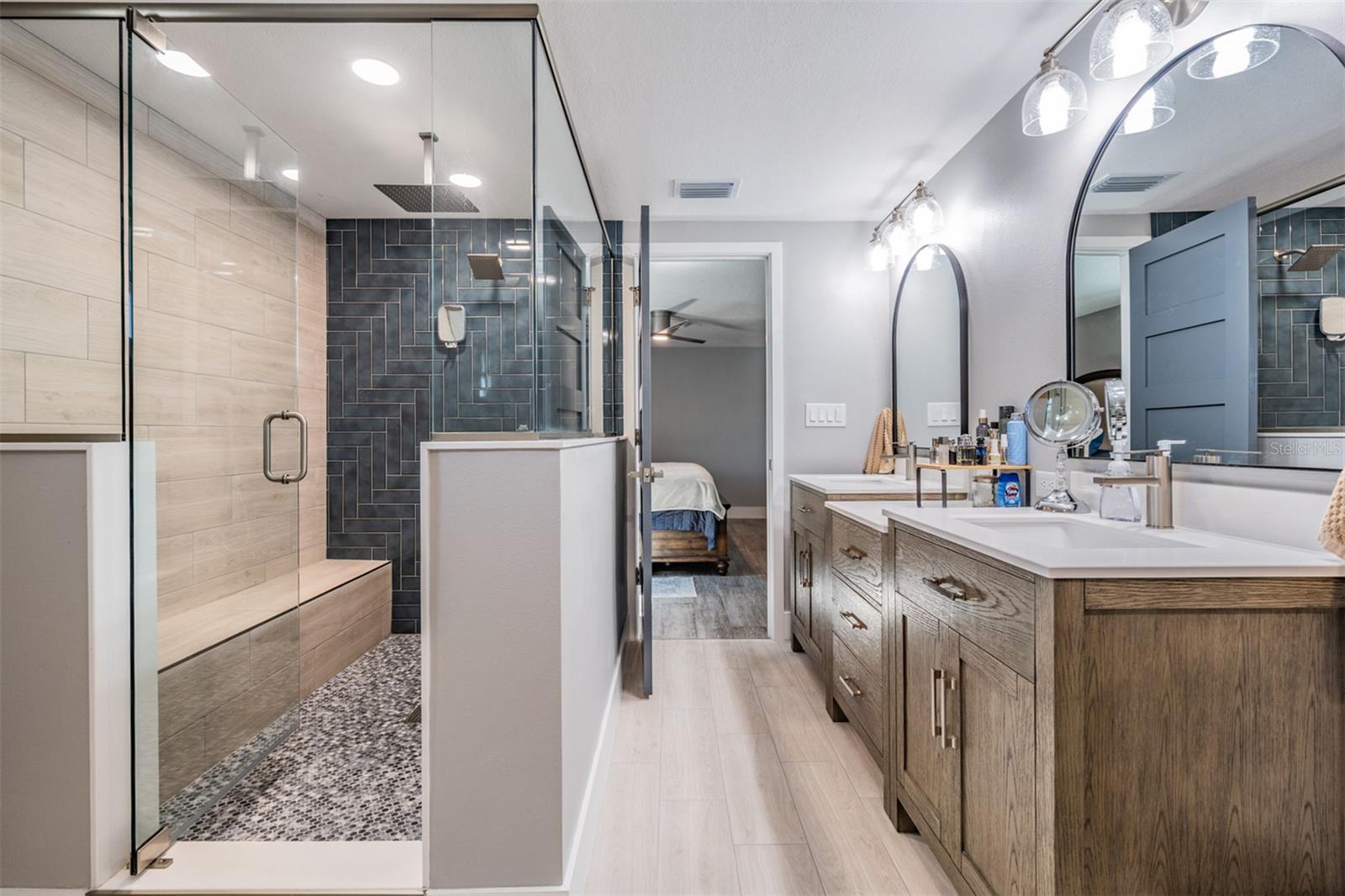 Listing photo id 29 for 5001 Marlin Drive