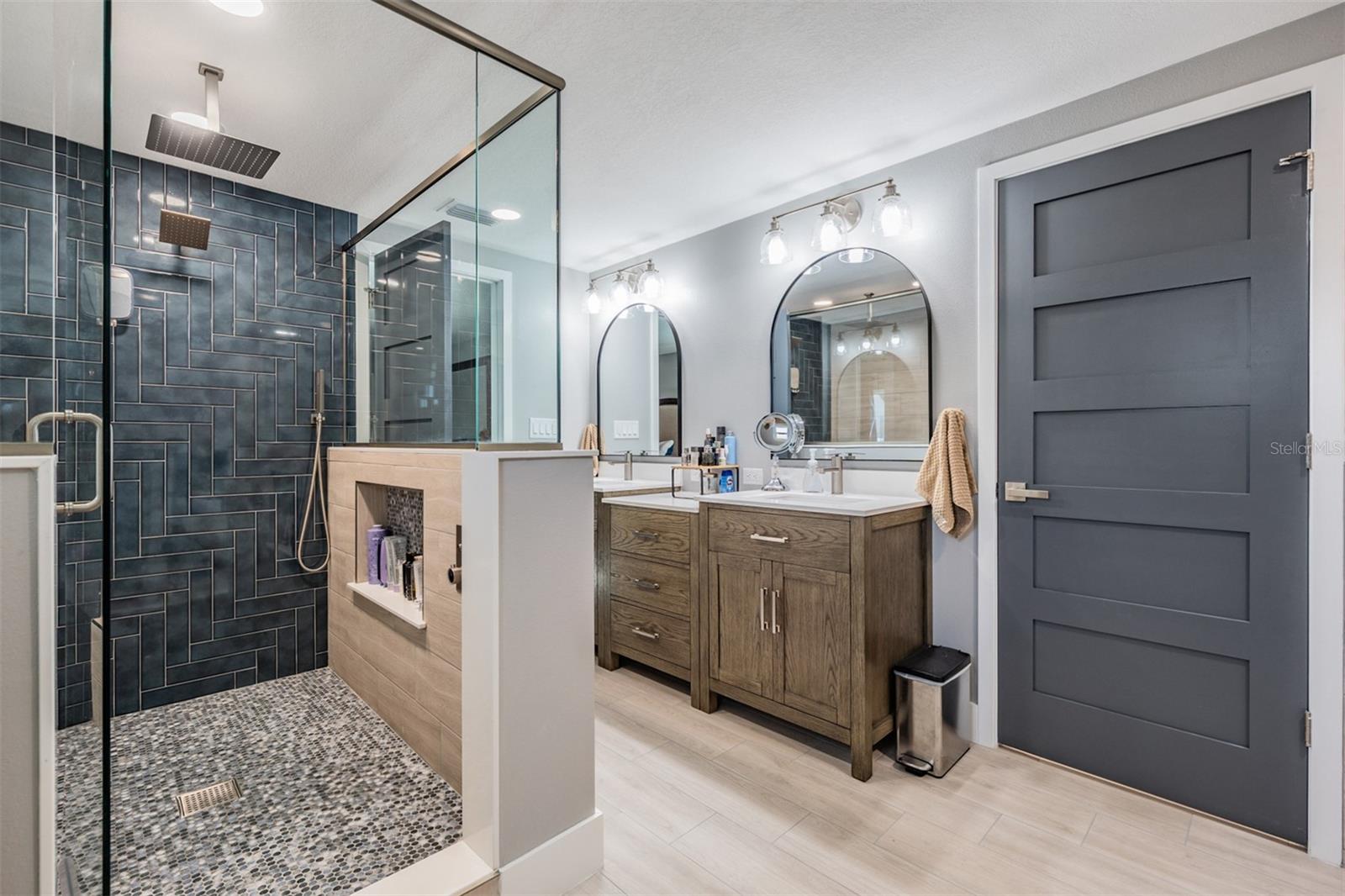 Listing photo id 30 for 5001 Marlin Drive