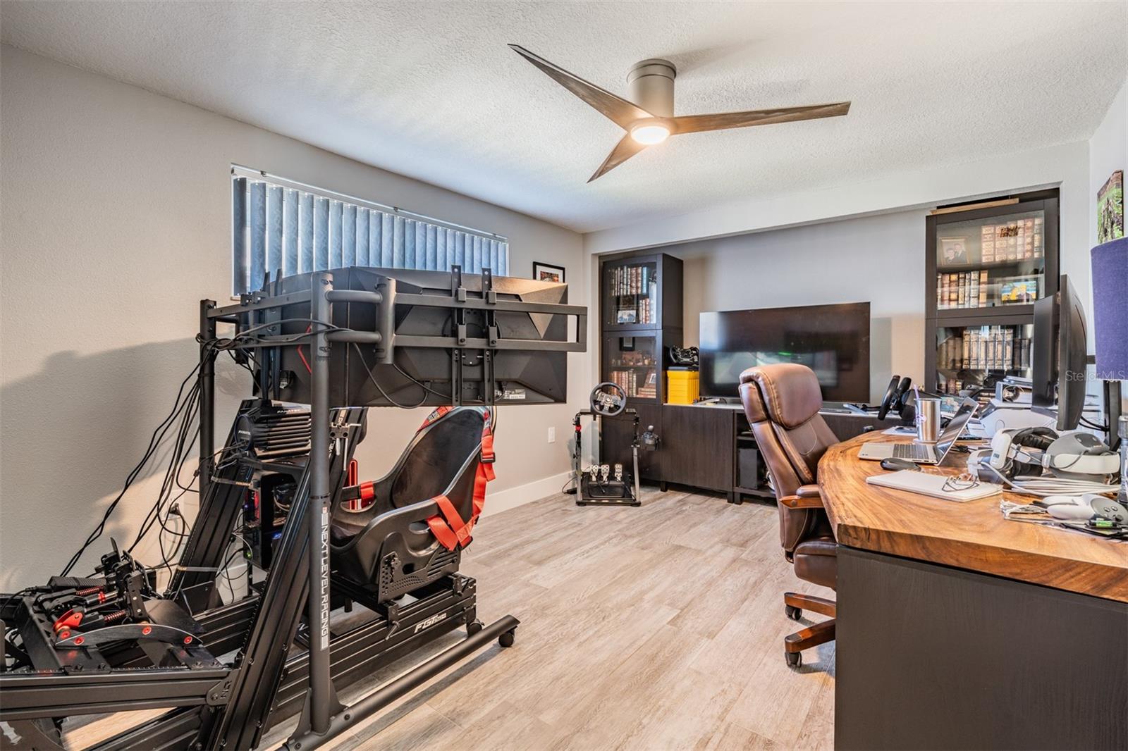 Listing photo id 38 for 5001 Marlin Drive