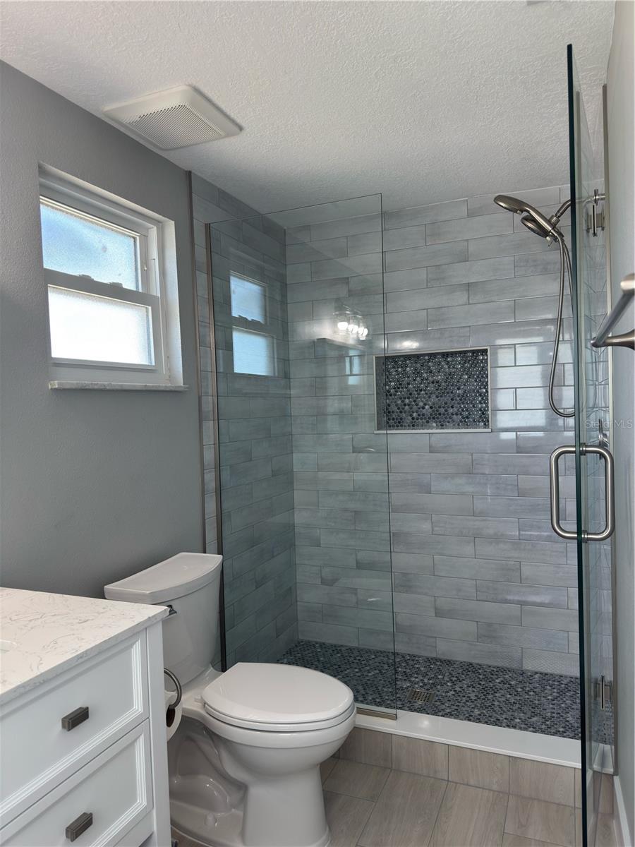 Listing photo id 42 for 5001 Marlin Drive