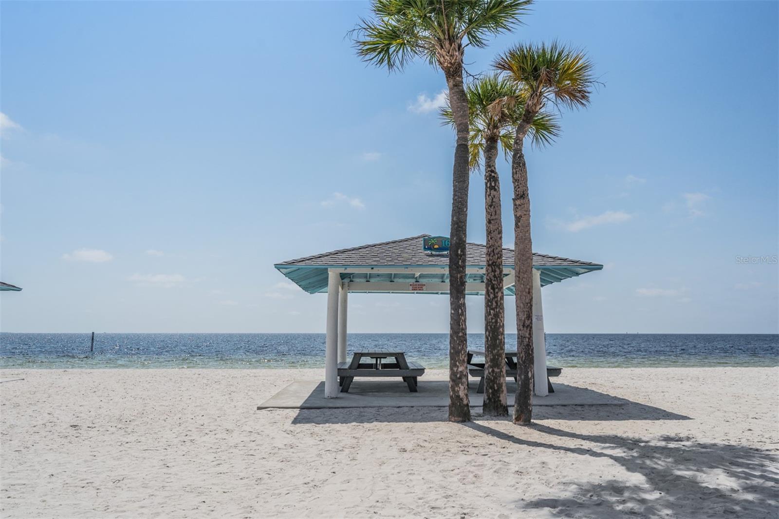 Listing photo id 44 for 5001 Marlin Drive