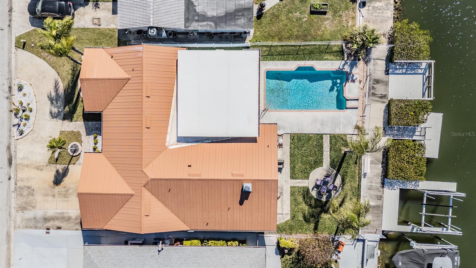 Listing photo id 5 for 5001 Marlin Drive