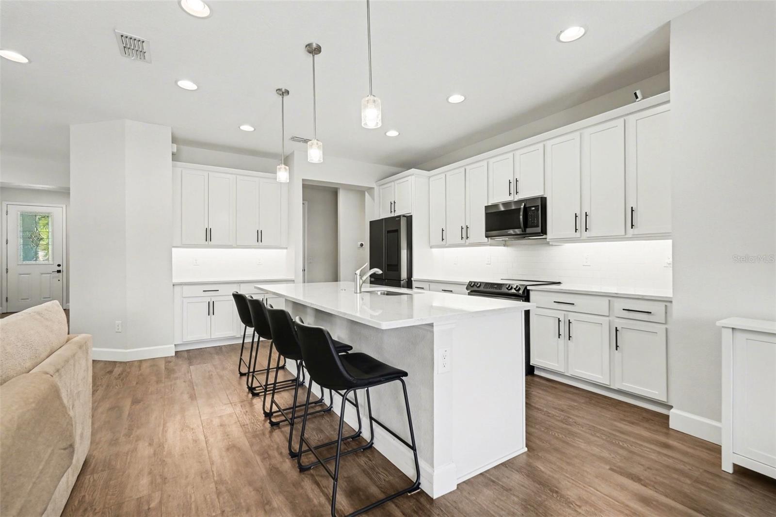 Image 10 of 28 For 30008 Vienna Woods Lane