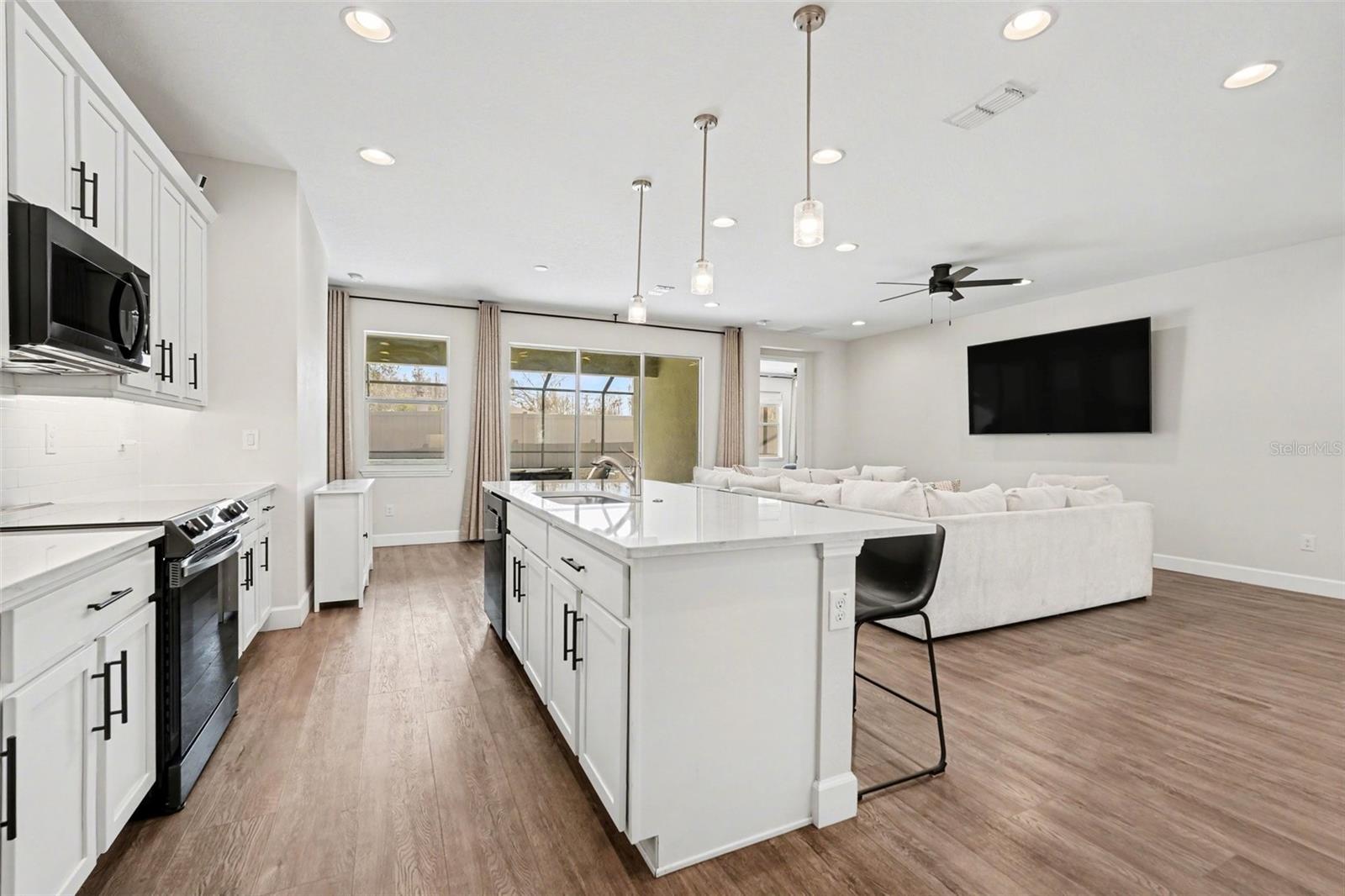 Image 12 of 28 For 30008 Vienna Woods Lane