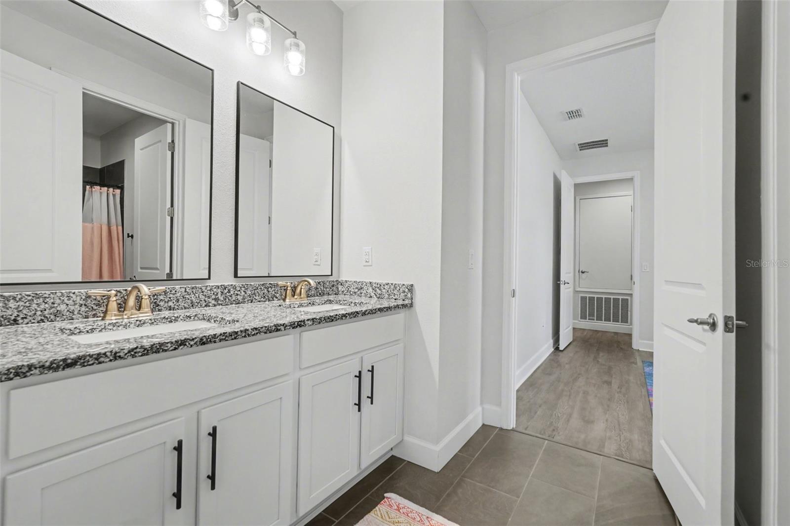 Image 20 of 28 For 30008 Vienna Woods Lane