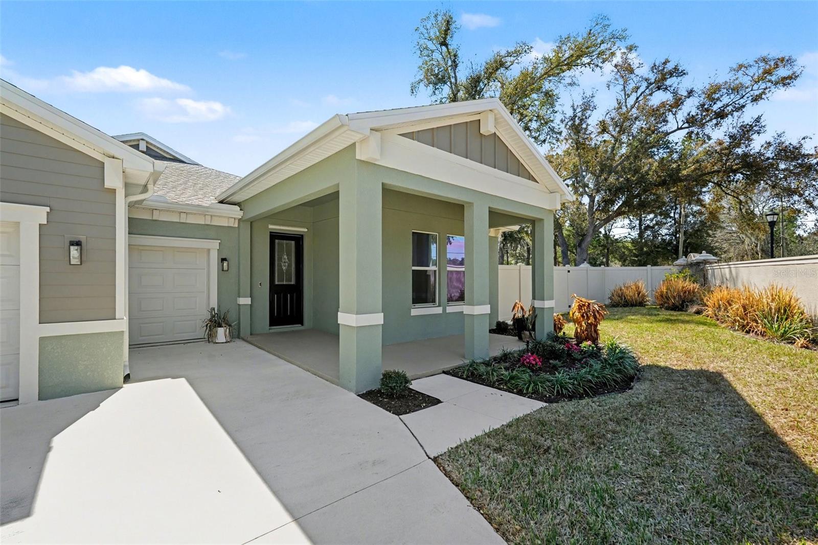 Image 5 of 28 For 30008 Vienna Woods Lane